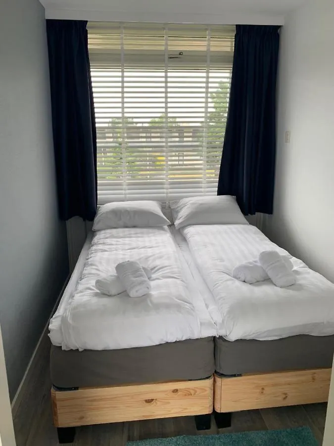 Blue Shell With Private Parking Garage Apartment Zandvoort Netherlands