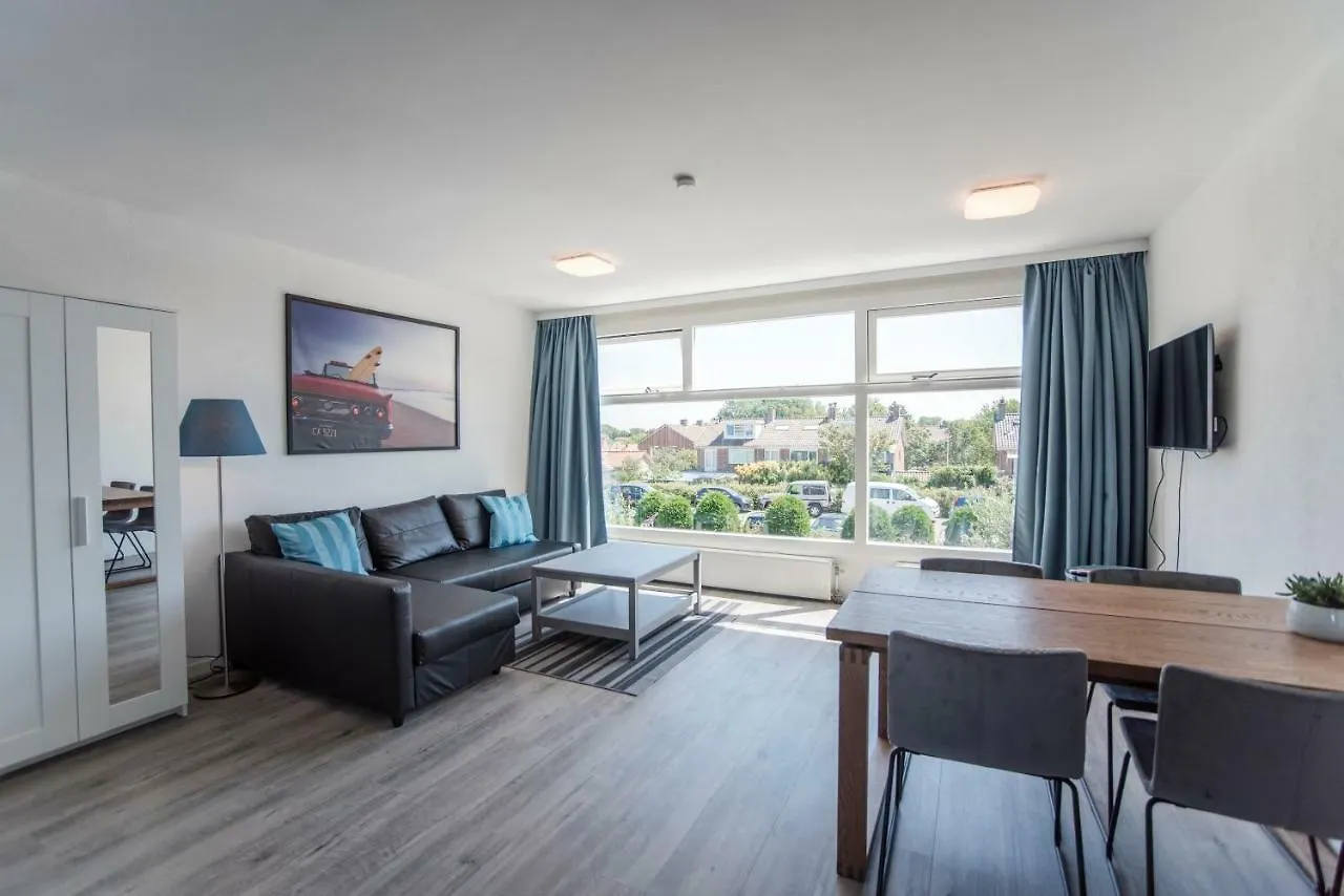 Blue Shell With Private Parking Garage Apartment Zandvoort
